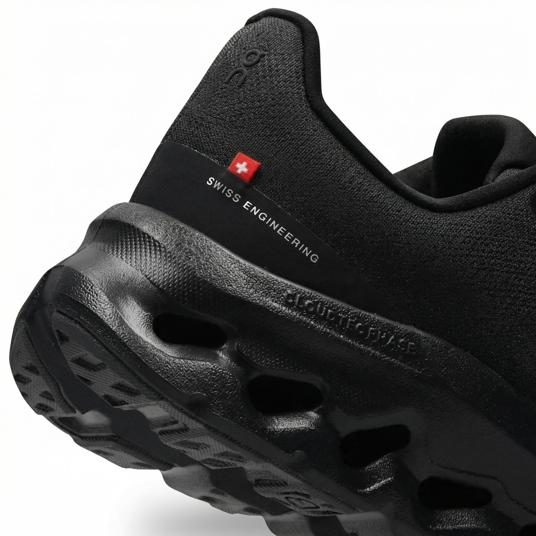 Cloudtilt™ – Eclipse Black